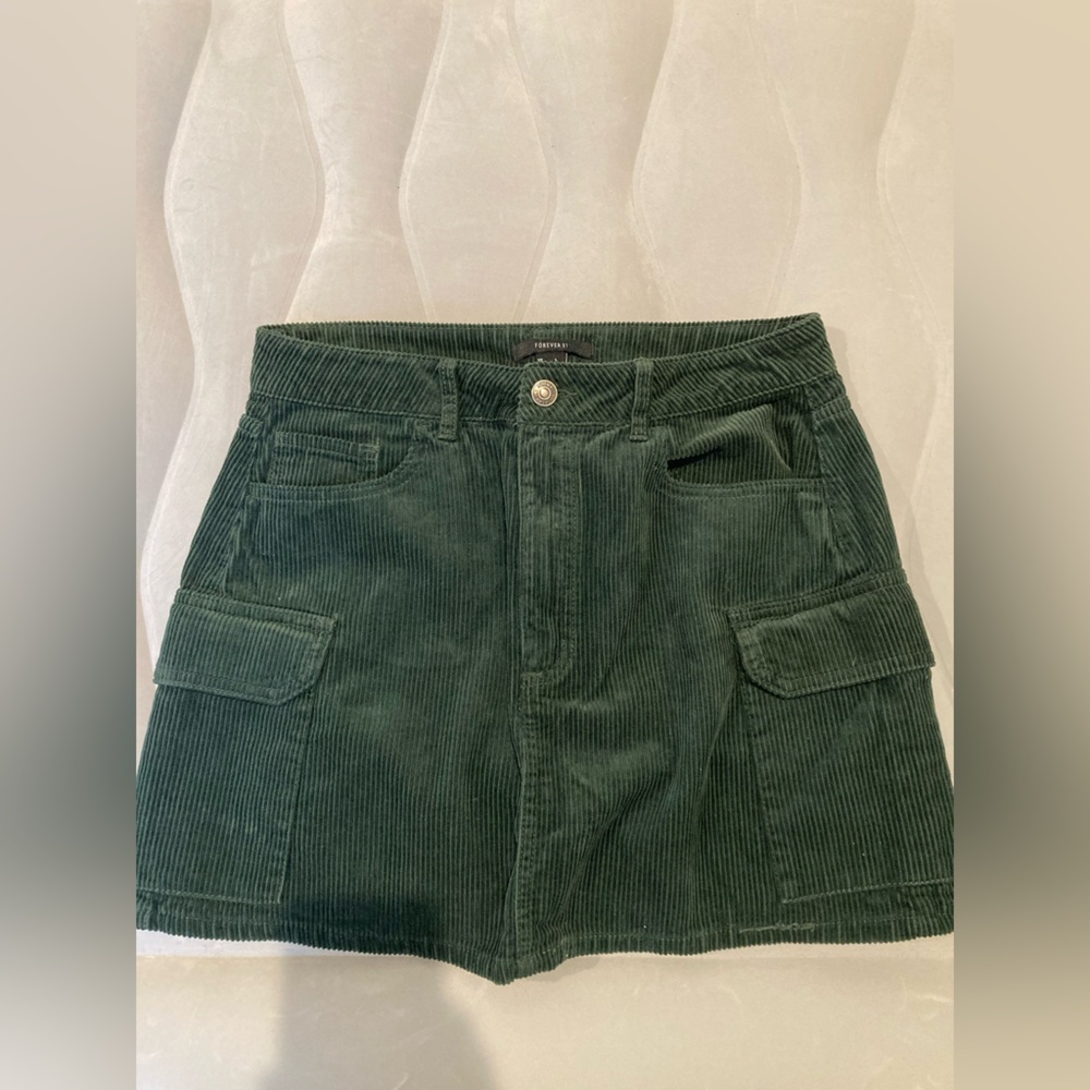 Forever 21 Green Corduroy Cargo Skirt L